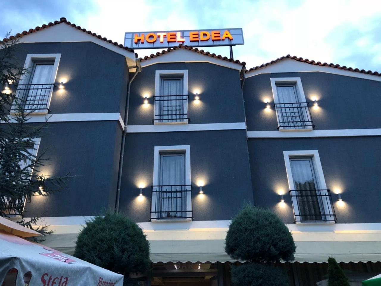 Hotel Edea คอร์เชอ ภายนอก รูปภาพ